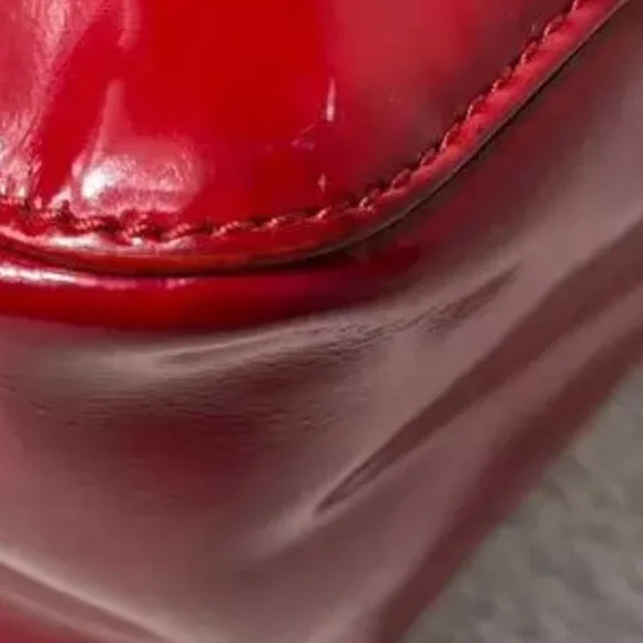 Authentic Gucci Bright Red Leather Handbag - bamboo line, very good condition ❤️ - Picture 6 of 12